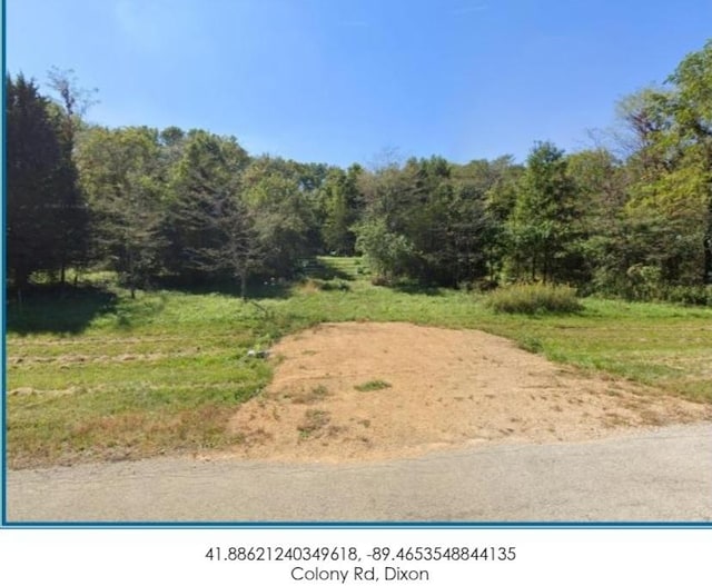 000 Colony Rd, Dixon, IL 61021