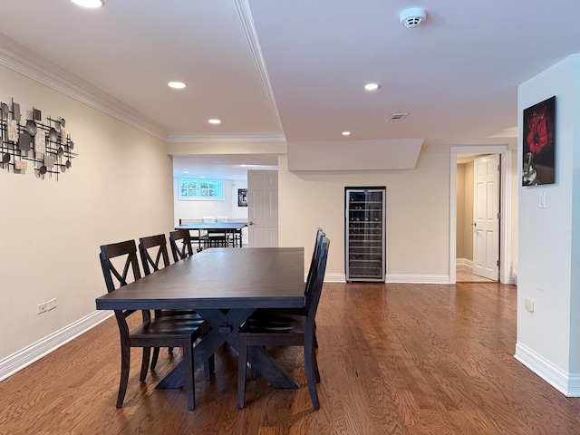 5 Todor Ct, Burr Ridge, IL 60527 - dining area featuring beverage cooler, recessed lighting, wood finished floors, ornamental molding, and baseboards