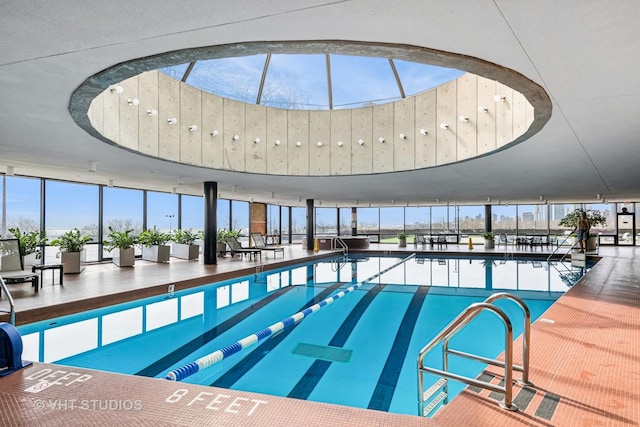155 N Harbor Dr Unit 610, Chicago, IL 60601 - view of indoor pool