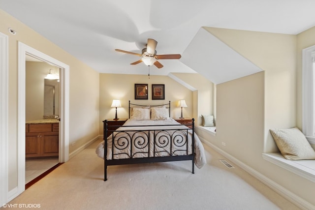 210 S Prospect St, Clarendon Hills, IL 60514 - bedroom featuring carpet floors, a sink, connected bathroom, and baseboards