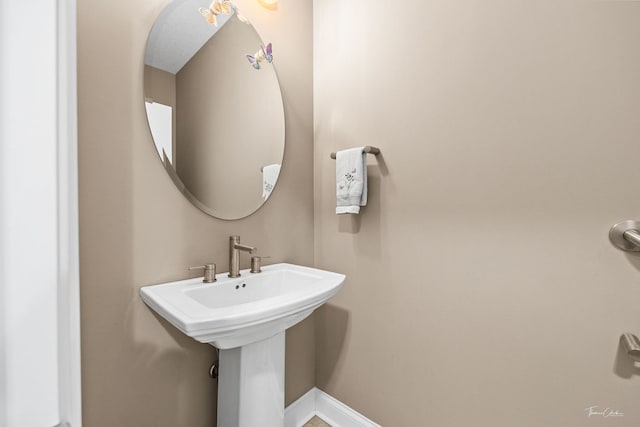 1096 Windfield Dr, Manteno, IL 60950 - bathroom with baseboards