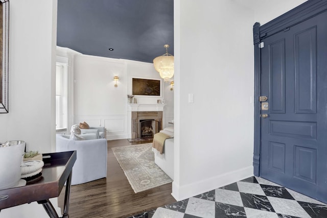 1814 N Lincoln Park W Unit 3, Chicago, IL 60614 - entryway featuring a high end fireplace