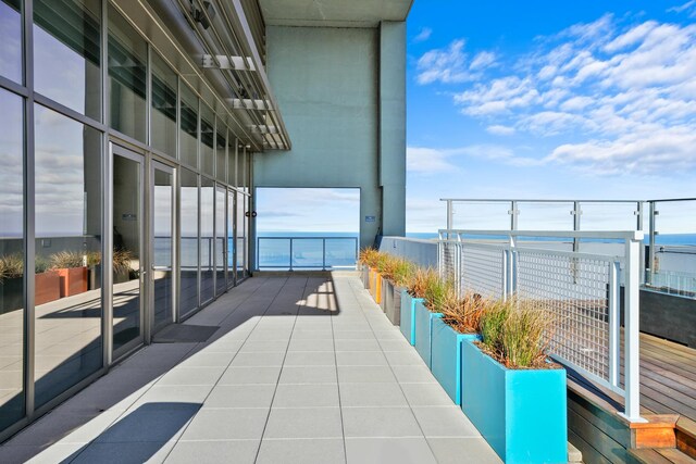 600 N Lake Shore Dr Unit 1105, Chicago, IL 60611 - balcony featuring a water view