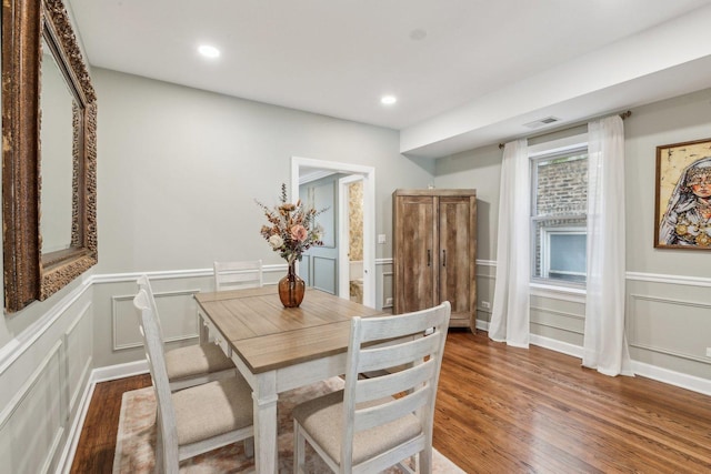 5140 N Albany Ave Unit 1, Chicago, IL 60625 - dining room featuring wood finished floors, a decorative wall, wainscoting, and recessed lighting