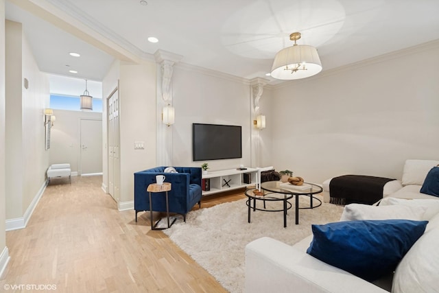 333 N Canal St Unit 2201, Chicago, IL 60606 - living area with light wood-style floors, crown molding, and recessed lighting