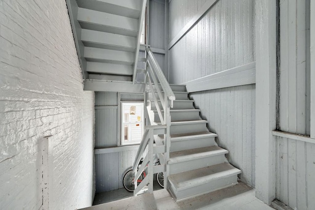 2655 S Millard Ave, Chicago, IL 60623 - view of stairway