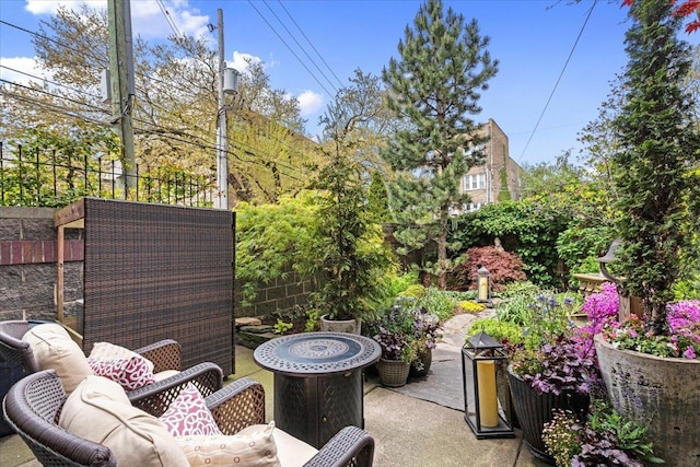 1162 W Farwell Ave, Chicago, IL 60626 - view of patio