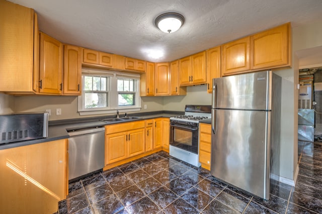 25420 W Golfview Ave, Antioch, IL 60002 - photo 3