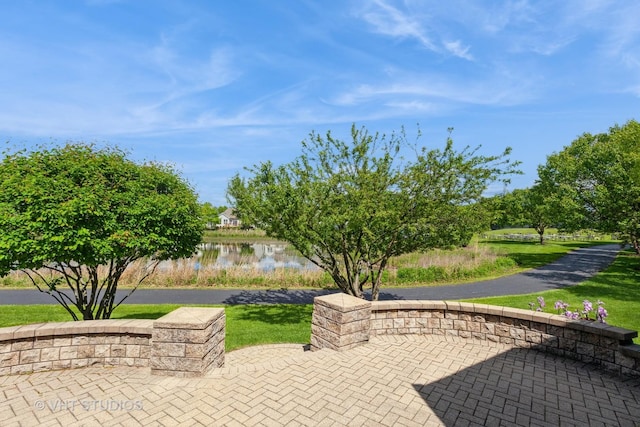 2026 Highbury Ln, Aurora, IL 60502 - view of patio with a water view