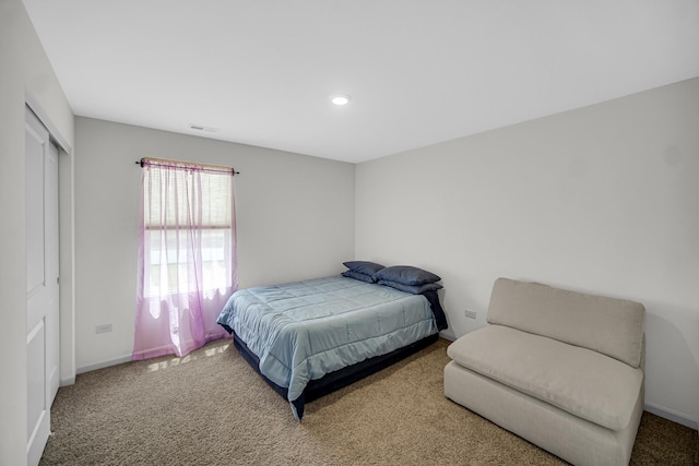 bedroom featuring carpet, baseboards, and recessed lighting