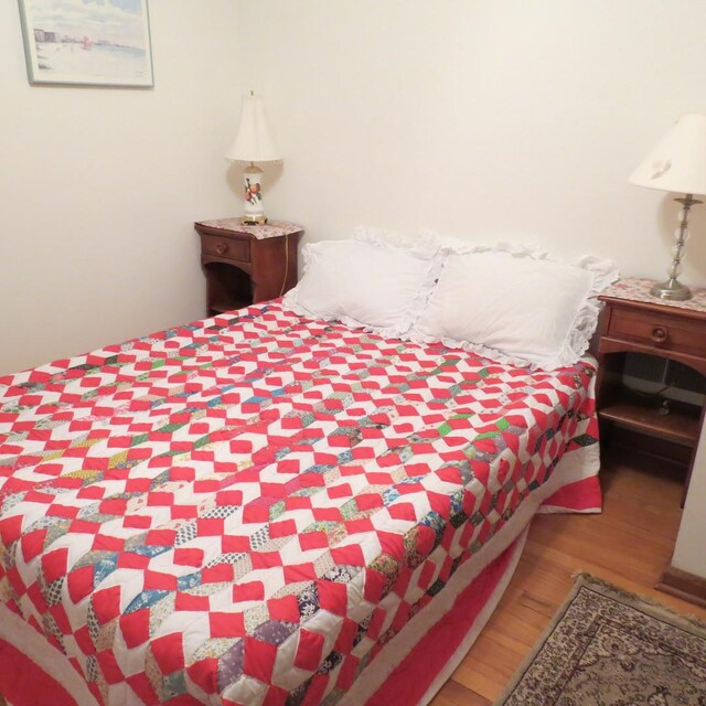 206 Vermont St, Momence, IL 60954 - bedroom featuring wood finished floors
