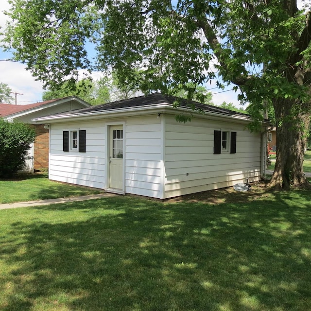206 Vermont St, Momence, IL 60954 - view of outbuilding