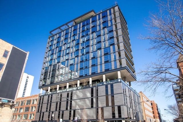 400 W Huron St Unit 1001, Chicago, IL 60654 - view of apartment building / complex