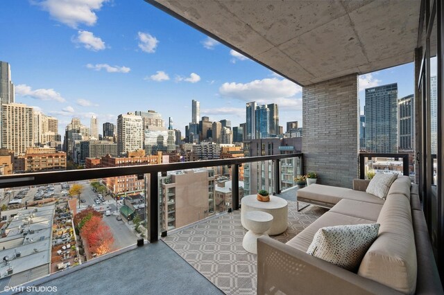 400 W Huron St Unit 1001, Chicago, IL 60654 - balcony with a view of skyline