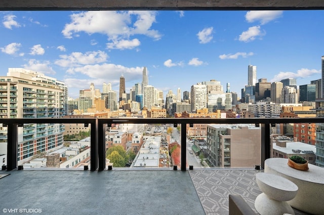 400 W Huron St Unit 1001, Chicago, IL 60654 - balcony featuring a skyline view