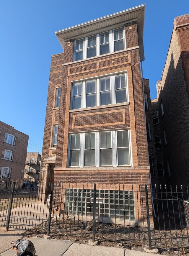 3718 W Polk St, Chicago, IL 60624 - photo 1