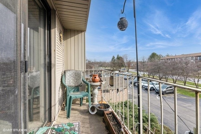 214 E Bailey Rd Unit J, Naperville, IL 60565 - view of balcony