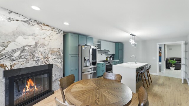 2819 S Briarwood Dr W, Arlington Heights, IL 60005 - photo 5