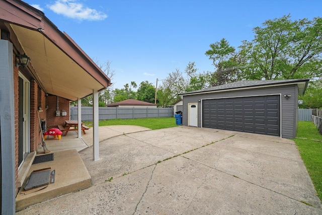 15245 Millard Ave, Midlothian, IL 60445 - view of detached garage