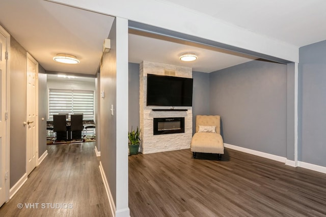 253 Edgewater Dr, Bloomingdale, IL 60108 - sitting room featuring wood finished floors and a fireplace