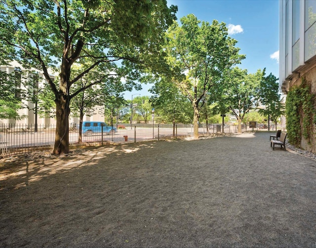 500 W Superior St Unit 808, Chicago, IL 60654 - view of yard featuring fence