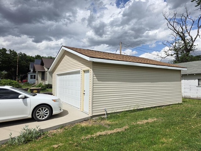 401 Dixon Ave, Rock Falls, IL 61071 - view of detached garage