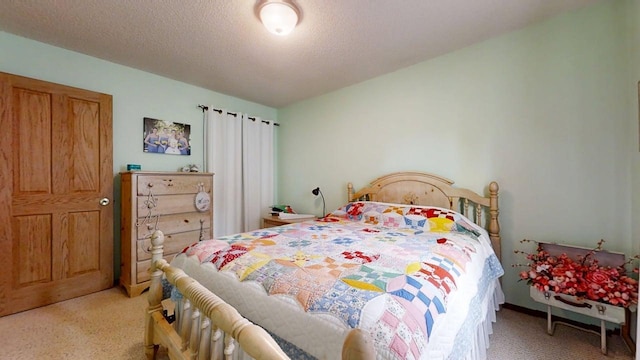 2702 Worcester Dr, Champaign, IL 61821 - bedroom with light carpet and a textured ceiling