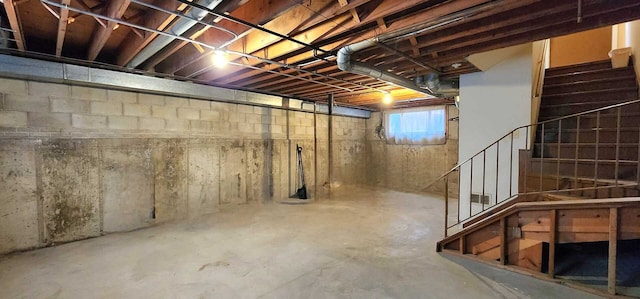 2338 S Canal St Unit H, Chicago, IL 60616 - below grade area with stairway