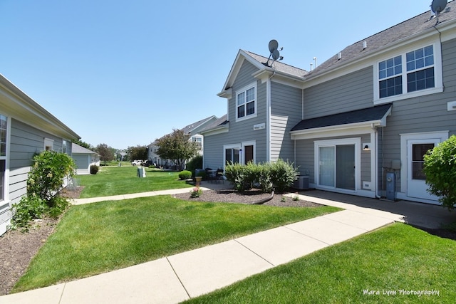1218 Mariemont Rd Unit C, Sugar Grove, IL 60554 - view of green lawn
