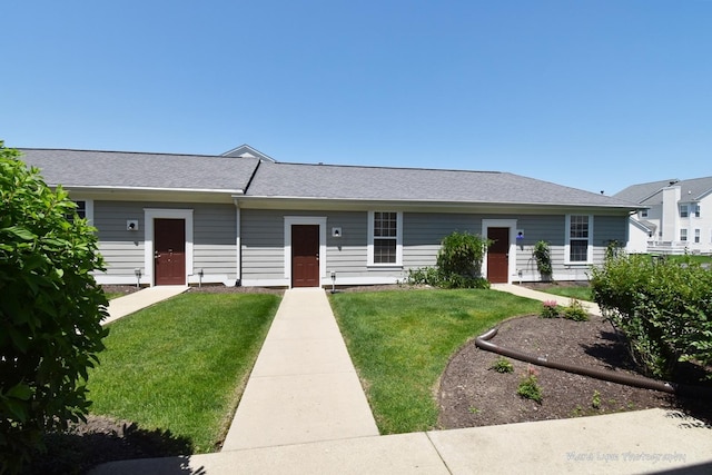 1218 Mariemont Rd Unit C, Sugar Grove, IL 60554 - ranch-style home featuring a front lawn