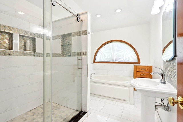1337 E Thacker St, Schaumburg, IL 60173 - full bath featuring a garden tub, a shower stall, and recessed lighting