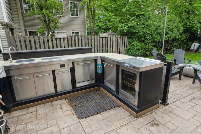 723 Gardner Rd, Flossmoor, IL 60422 - view of patio featuring an outdoor kitchen