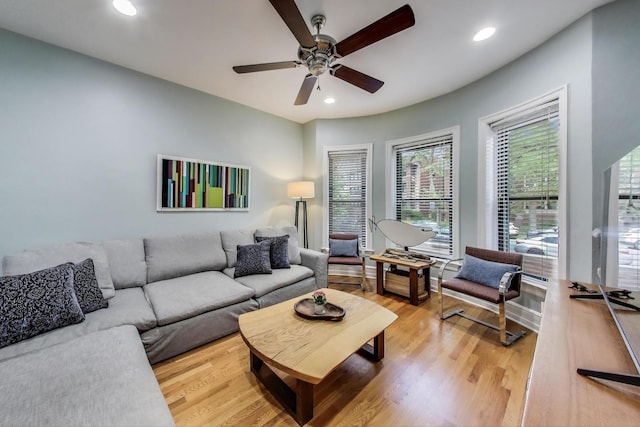 5484 S Hyde Park Blvd, Chicago, IL 60615 - living room with ceiling fan, light wood finished floors, and recessed lighting