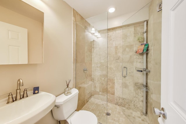 5484 S Hyde Park Blvd, Chicago, IL 60615 - full bath featuring a sink, a shower stall, and toilet