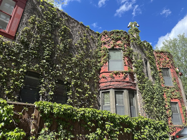 5484 S Hyde Park Blvd, Chicago, IL 60615 - view of property exterior
