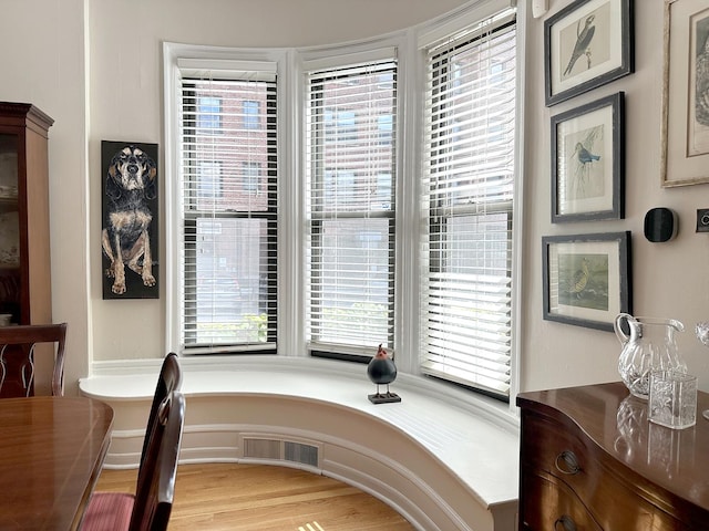 5484 S Hyde Park Blvd, Chicago, IL 60615 - view of dining room