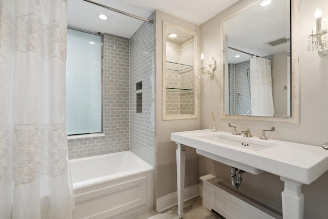 full bath featuring shower / bathtub combination with curtain, recessed lighting, and baseboards