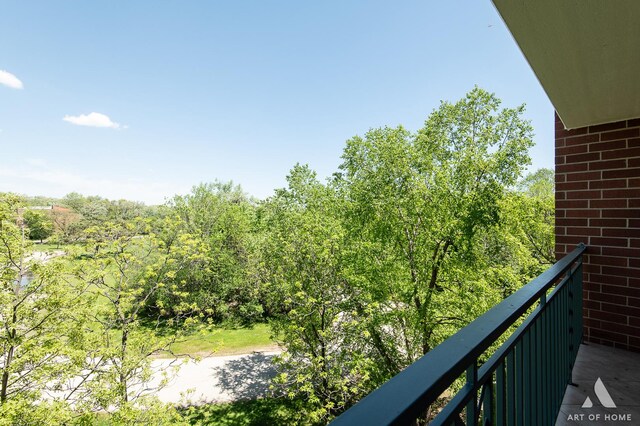3940 W Bryn Mawr Ave Unit 403, Chicago, IL 60659 - view of balcony