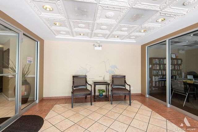 3940 W Bryn Mawr Ave Unit 403, Chicago, IL 60659 - view of sunroom