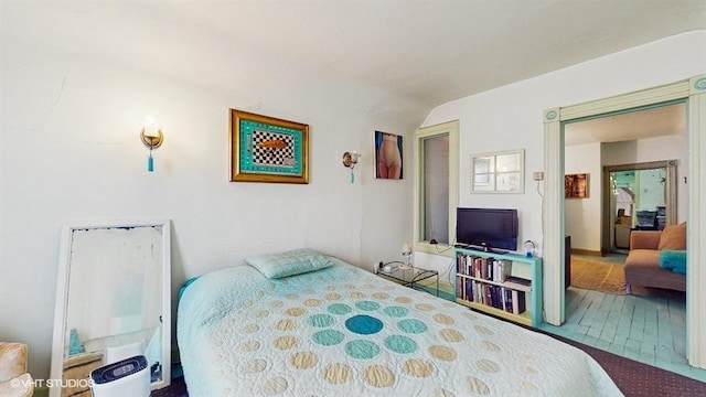 1655 N Francisco Ave, Chicago, IL 60647 - bedroom featuring lofted ceiling