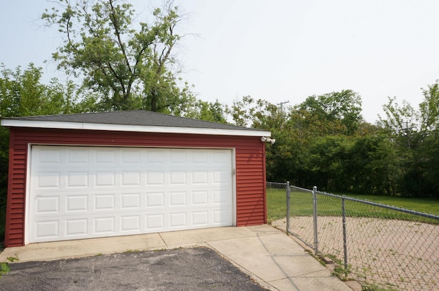 120 E 15th St, Lombard, IL 60148 - view of detached garage