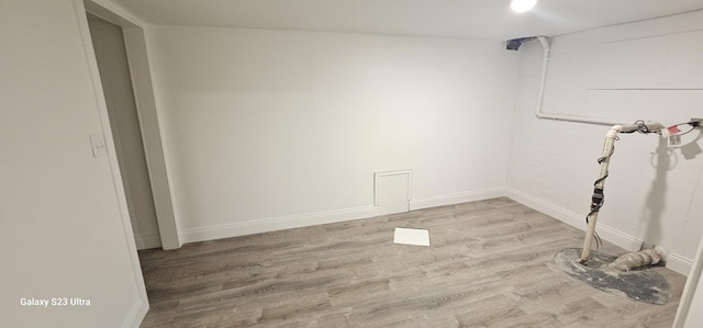 307 Bevier Pl, Aurora, IL 60505 - finished below grade area with wood finished floors and baseboards