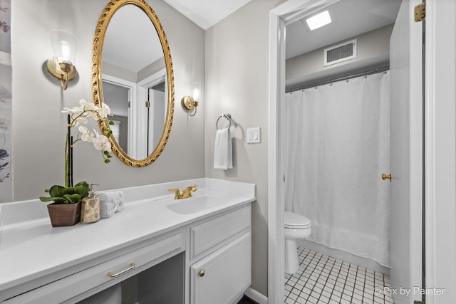 570 E Carpenter Dr, Palatine, IL 60074 - bathroom featuring tile patterned flooring and vanity