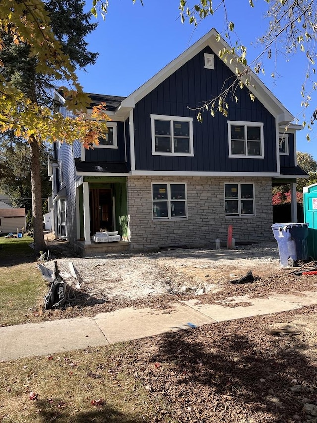 715 N Brainard St, Naperville, IL 60563 - view of front of home featuring board and batten siding