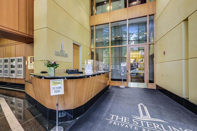 345 N Lasalle Blvd Unit 3602, Chicago, IL 60654 - reception area with a towering ceiling