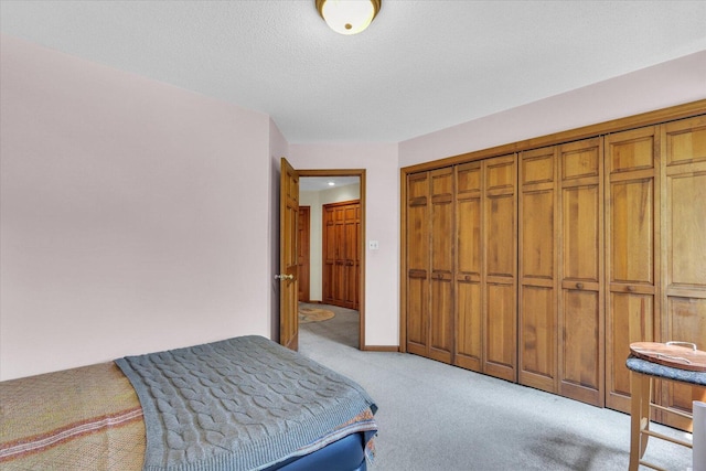 4008 Pinecrest Dr, Champaign, IL 61822 - bedroom featuring light colored carpet