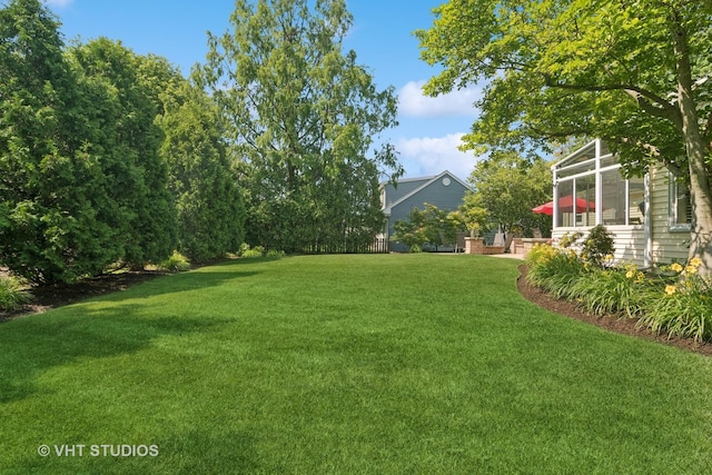 1101 S Nightingale Dr, Palatine, IL 60067 - view of grassy yard