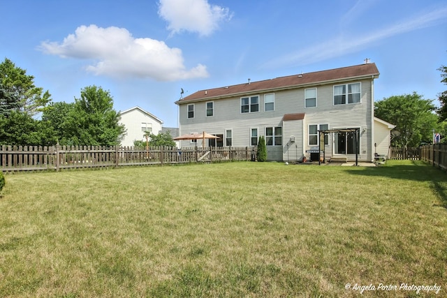 28912 Sawmill Ln, Lakemoor, IL 60051 - back of house featuring entry steps and a fenced backyard