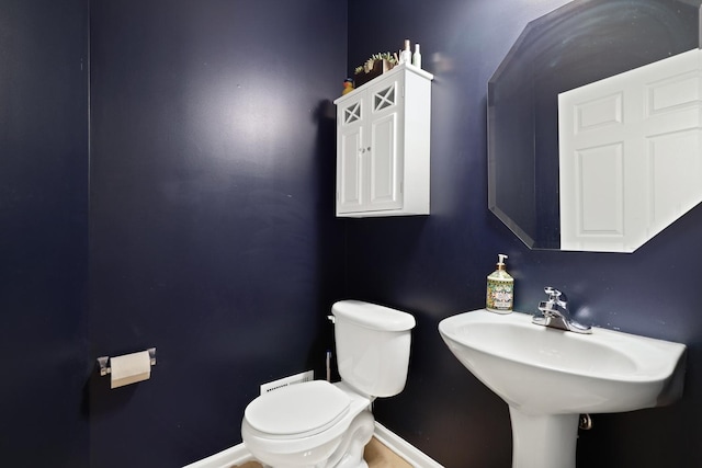 755 Rockhurst Rd, Bolingbrook, IL 60440 - bathroom featuring toilet and baseboards