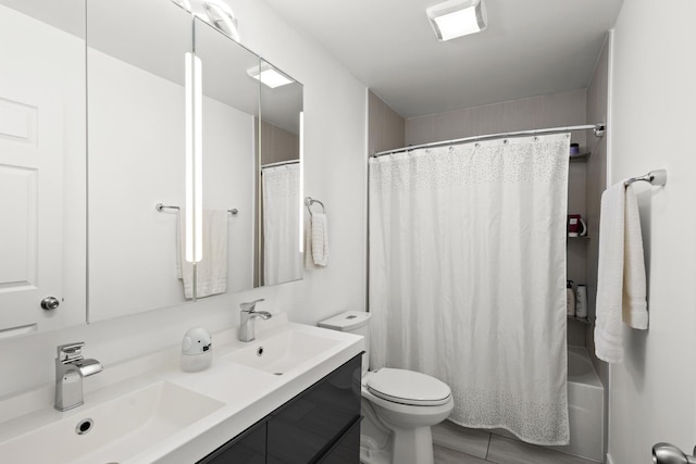 3907 New Haven Ave, Arlington Heights, IL 60004 - full bathroom with toilet, double vanity, and shower / bathtub combination with curtain